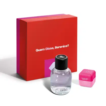 Imagem do produto Combo Presente: Amor na Amora Desodorante Colônia 75ml + Hidratante Labial 6,2g + Caixa de Presente