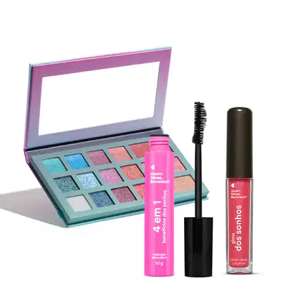 Paleta multifuncional coloridas em estojo azul com espelho, máscara de cílios 4 em 1 preta em embalagem lilás com letras brancas e aplicador preto com cerdas, e gloss labial rosa com tampa preta, todos da marca Quem Disse, Berenice? dos sonhos.