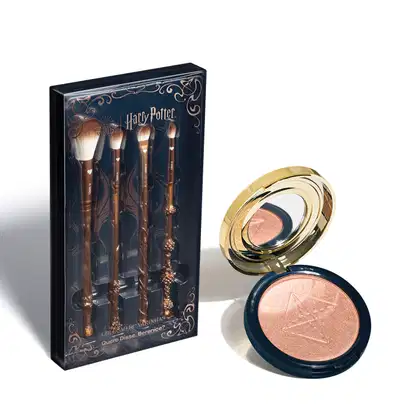 Imagem do produto Combo Aula de Feitiços Harry Potter Quem Disse, Berenice?:Iluminador Cremoso Rosado 5g + Kit Pincéis