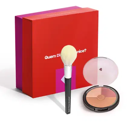 Imagem do produto Combo Presente: Pó Multiefeitos 18g + Pincel Multi Pó e Blush + Caixa Presenteável