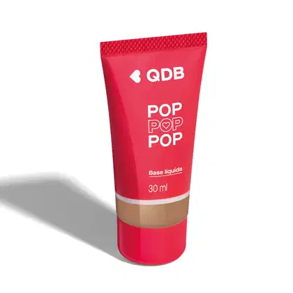 Imagem da base líquida soft matte da marca POP Quem Disse, Berenice? na cor 240F, em tubo rosa com parte transparente, mostrando a tonalidade do produto, e rótulo com letras brancas. O fundo da imagem é branco com sombreado.