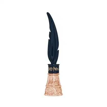 Frasco transparente com líquido dourado contendo 7ml de delineador líquido dourado Expelliarmus Harry Potter Quem Disse, Berenice? com tampa em formato de pena com letras douradas.