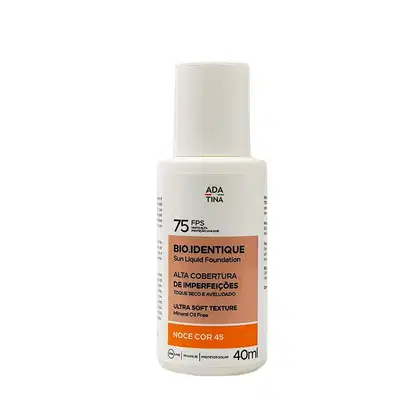 Protetor solar Bio.Identique, da marca Ada Tina. Cor média.