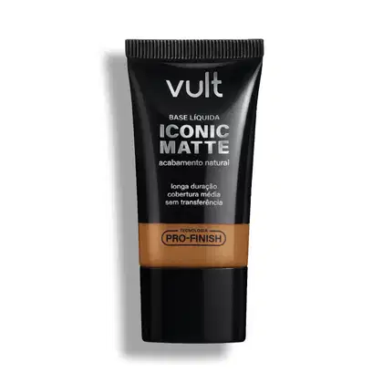 Bisnaga preta da marca Vult contendo Base Líquida Iconic Matte com acabamento natural, longa duração e cobertura média, sem transferência e com Tecnologia Pro-Finish.
