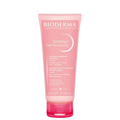 A imagem mostra o Gel de Limpeza Micelar Facial Sensibio Gel Moussant de Bioderma.
