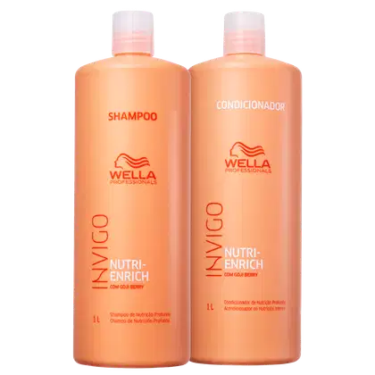 A imagem mostra duas embalagens plásticas grandes, de 1 litro cada, na cor laranja.
À esquerda está um shampoo de nutrição profunda, e à direita está um concidicionador, ambos chamados chamado "Nutri-Enrich" com goji berry.