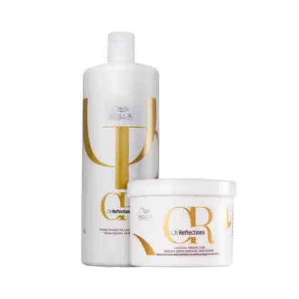 A imagem mostra um frasco plástico branco e dourado grande para shampoo e uma embalagem menor redonda branca e dourada para uma máscara potencializadora de brilho. As embalagens apresentam o logotipo da Wella e o nome "Oil Reflections" em letras douradas.