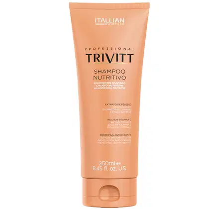 O produto é um shampoo nutritivo da marca Itallian Hairtech, em um tubo de 250ml com embalagem laranja e branca. O rótulo destaca o nome "TRIVITT" e menciona que o produto é rico em vitamina C e possui proteção antioxidante.