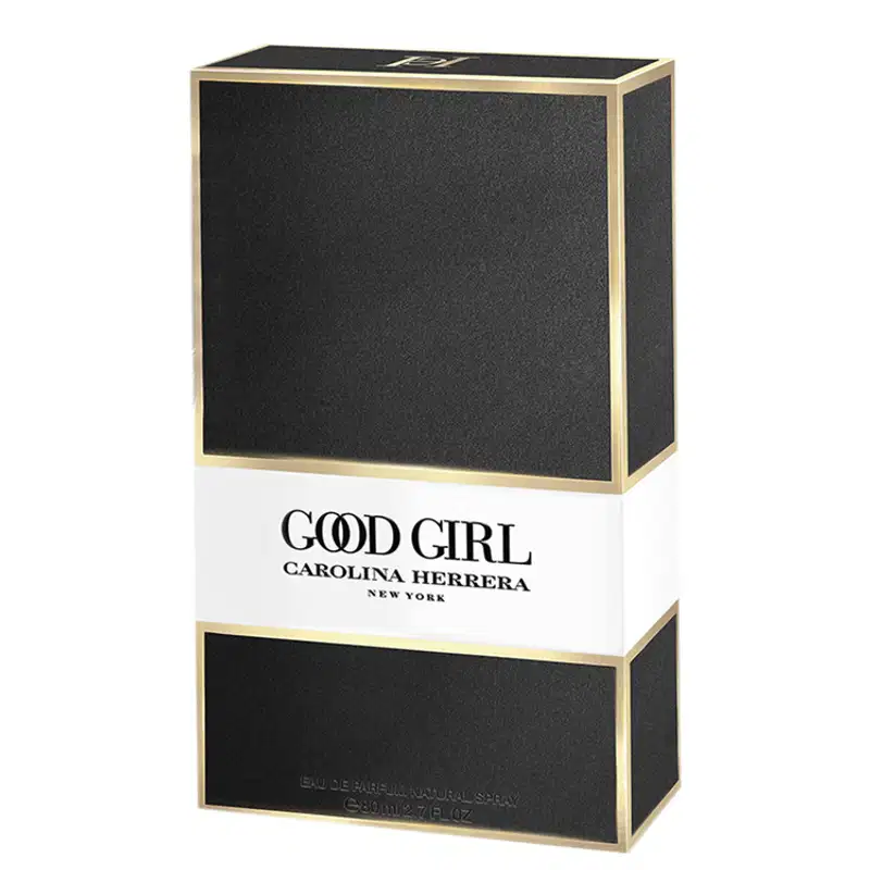 Caixa preta e dourada contendo o perfume "Good Girl" da marca Carolina Herrera, com o nome da marca e da fragrância impressos em letras brancas.