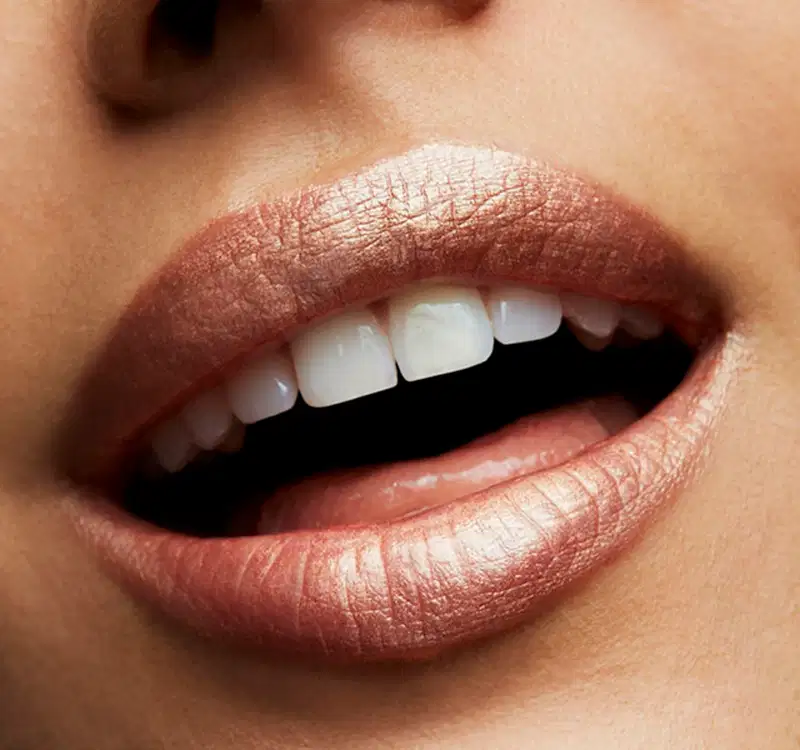 M·A·C Frost Gel - Batom Cintilante 3g