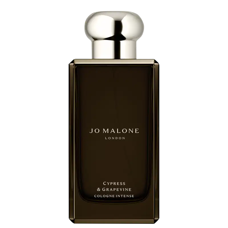 Frasco de perfume Jo Malone London Cypress & Grapevine Cologne Intense, com embalagem retangular escura e rótulo em dourado. O frasco possui um design elegante e sofisticado, com tampa arredondada.