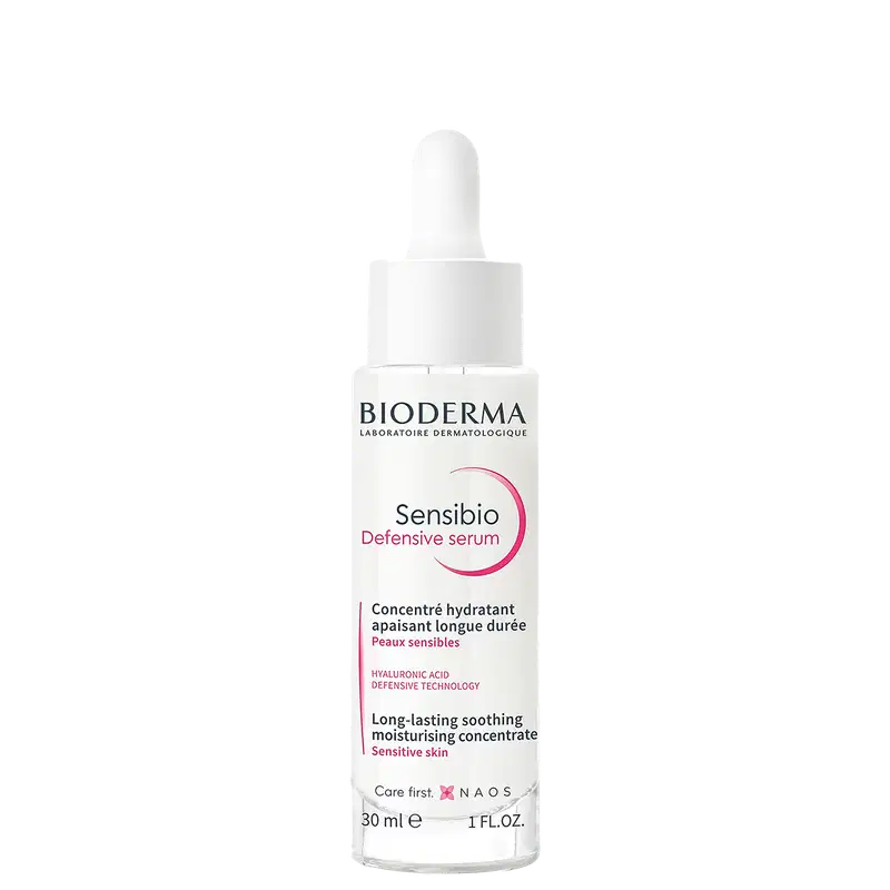 Frasco branco com conta-gotas da linha Sensibio da Bioderma, contendo sérum Bioderma Sensibio Defensive