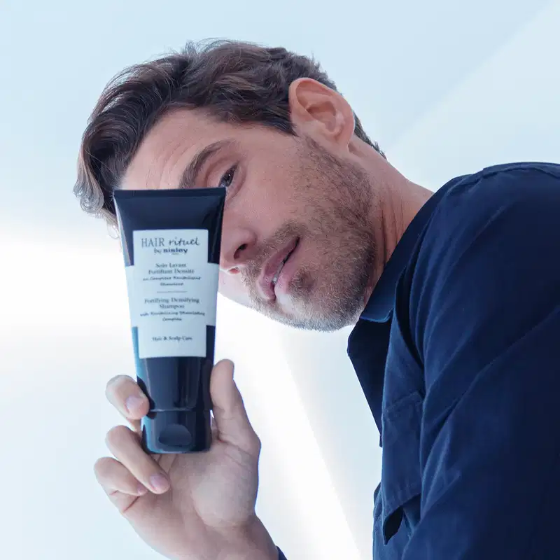 Sisley Paris Hair Rituel Revitalizing Fortifying - Shampoo 200ml