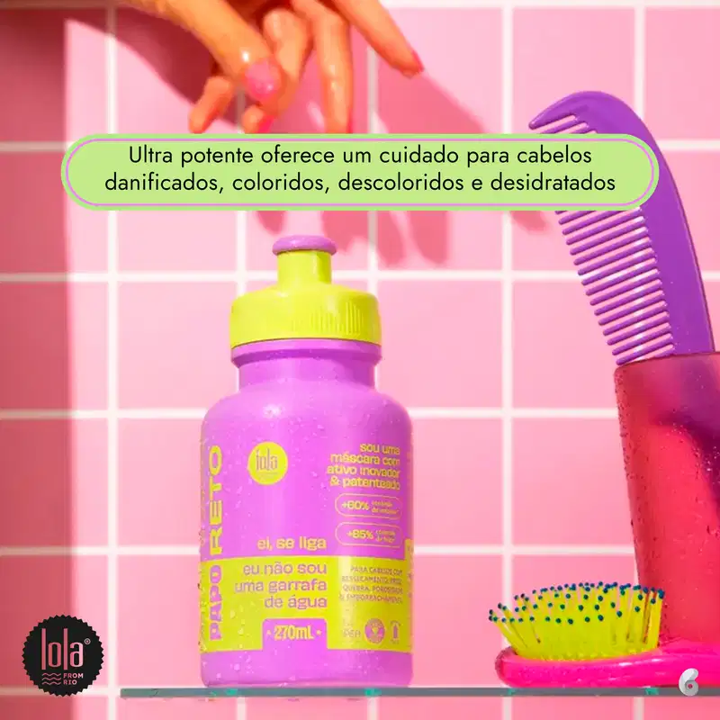 Solução para máscara de ativação ativa e nutrição em frasco plástico rosa e verde neon de 270ml. Embalagem cilíndrica com tampa rosqueada verde neon e detalhes em relevo. Rótulo rosa com texto em português "Lola Cosmetics".