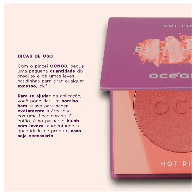 A imagem mostra  um corte do produto "Call Me Blush" posicionado na lateral e ao lado, dicas de uso, indicando como aplicar o produto com um pincel específico e ajustar a intensidade.