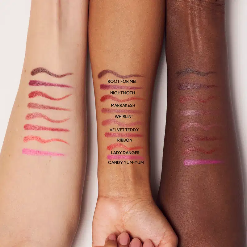 M·A·C Lipglazer Glossy Liner Lady Danger - Lapiseira Labial 0,48g
