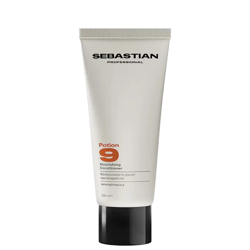 Frasco branco com rótulo preto da marca Sebastian Professional, contendo condicionador da linha Potion 9 para cabelos nutridos e maleáveis.