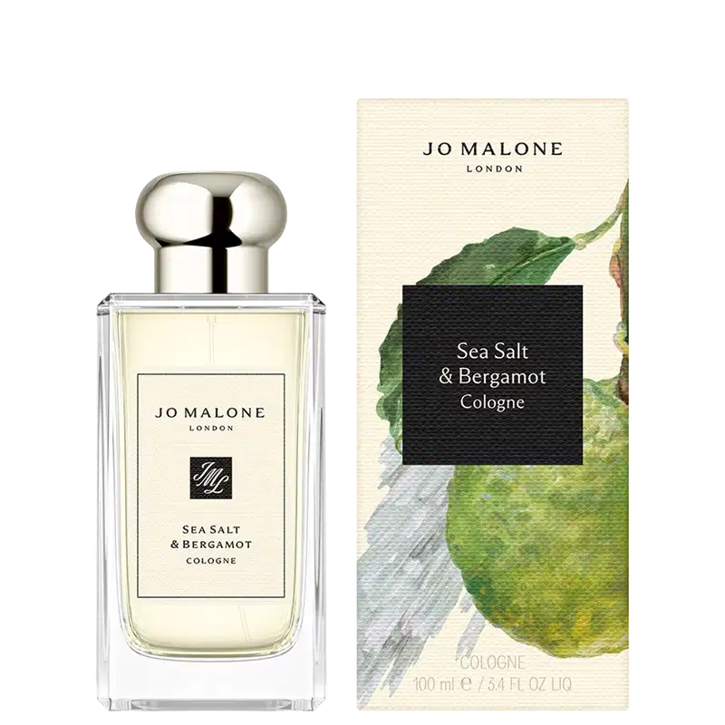 Frasco de perfume Jo Malone London com rótulo "Sea Salt & Bergamot Cologne" com a caixa ao lado. Produto de 100 ml em embalagem retangular com tampa prateada.
