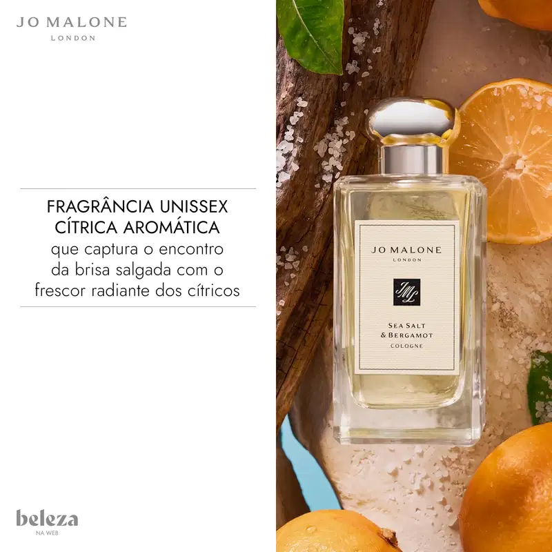 Frasco de item de perfumaria da marca Jo Malone London, com rótulo "Sea Salt & Bergamot Cologne" e elementos decorativos de folhas verdes e fatias de bergamota.