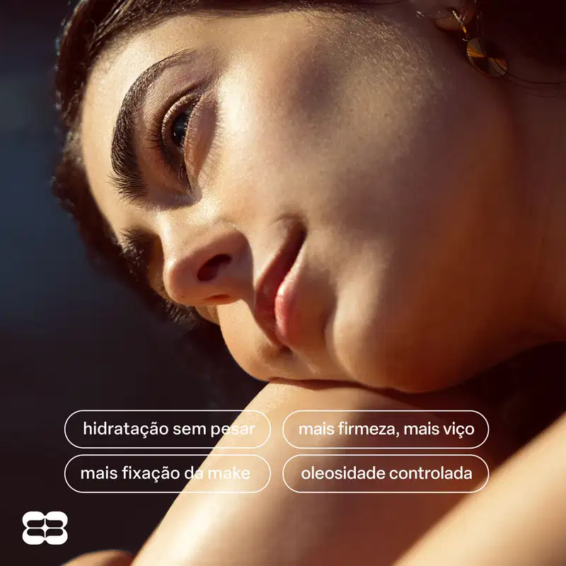 Embalagem de item de perfumaria com texto "hidratação sem pesar", "mais firmeza, mais viço", "mais fixação da make" e "oleosidade controlada", com marca Bond Rio visível.