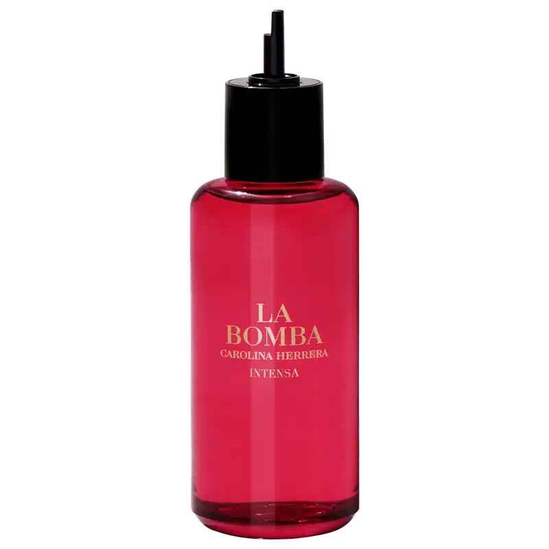 Frasco refil vermelho brilhante de item de perfumaria da marca Carolina Herrera, com rótulo em letras douradas exibindo o nome "La Bomba Intensa".