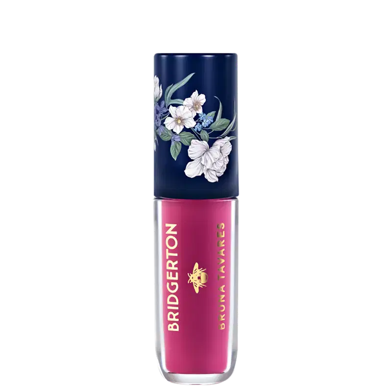 Blush líquido multifuncional da marca Bruna Tavares BT x Bridgerton com acabamento natural, indicado para aplicação multifuncional no rosto e nos olhos.