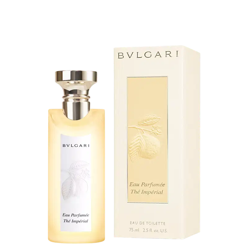 Frasco de perfume Bvlgari Eau Parfumée Thé Impérial, com design elegante em tons claros e rótulo branco com nome da marca. Embalagem com tampa metálica dourada, apresentando uma fragrância sofisticada da linha Bvlgari.