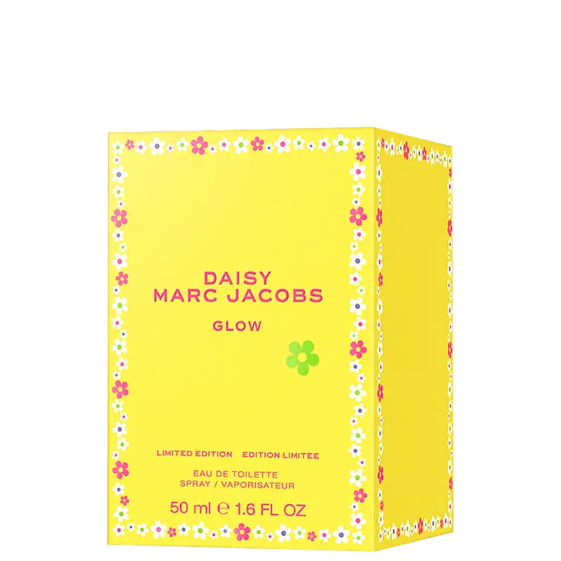Frasco de perfume Daisy Marc Jacobs Glow, em embalagem amarela com flores estampadas, edição limitada, com 50 ml de eau de toilette.