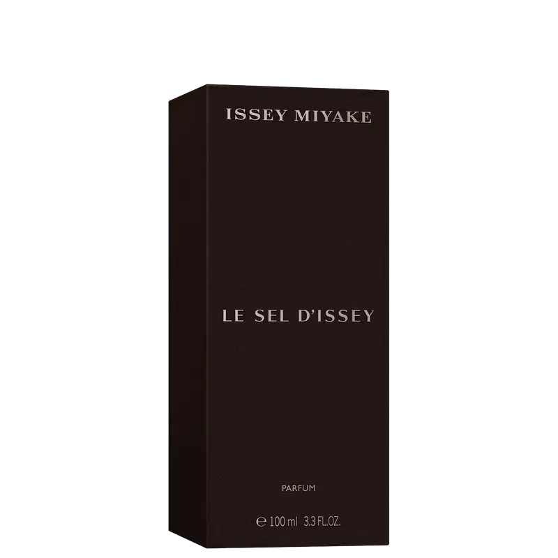 Caixa retangular escura com texto "ISSEY MIYAKE" e "LE SEL D'ISSEY" em branco, contendo um item de perfumaria.