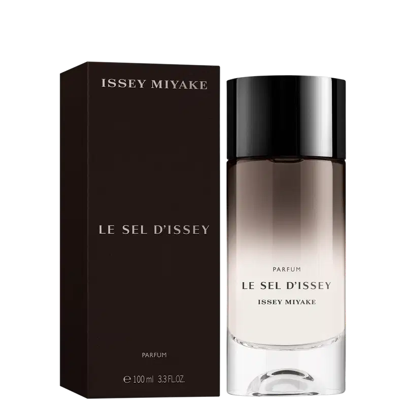 Frasco de item de perfumaria da marca Issey Miyake, com embalagem preta e branca, exibindo o nome "Le Sel d'Issey" em destaque.