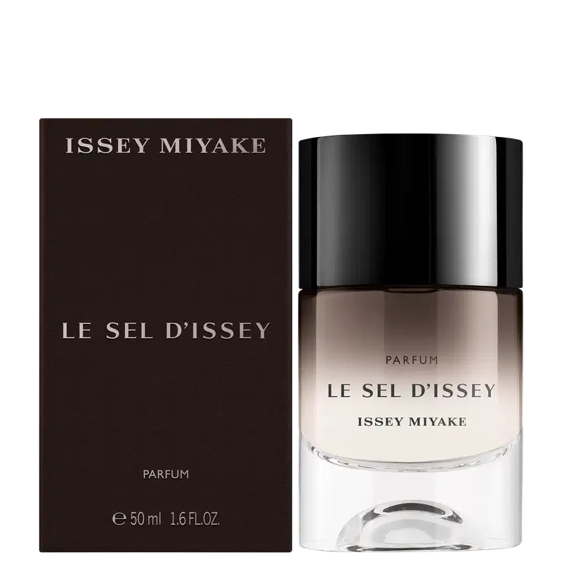Frasco de item de perfumaria da marca Issey Miyake, com rótulo preto e branco, contendo o nome "Le Sel d'Issey" em destaque.