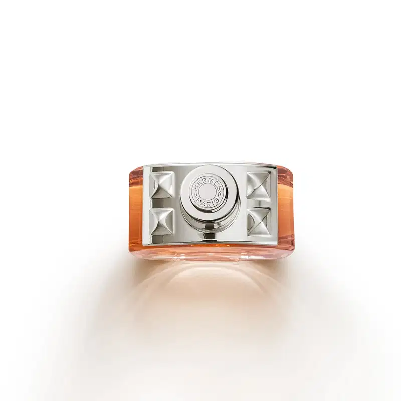 Frasco do Barénia Pleine Fleur, da marca Hermes, visto de cima.