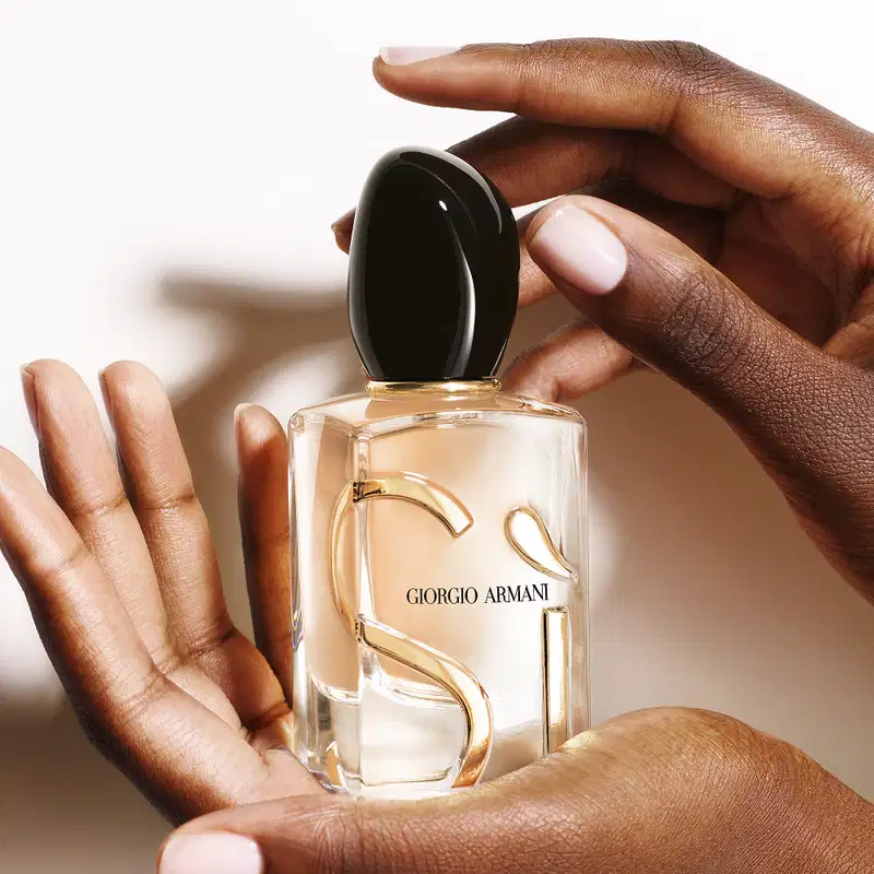 Sì de Giorgio Armani Eau de Parfum EDP - Perfume Feminino 30ml