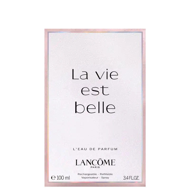 Frasco de perfume Lancôme com tampa prateada e corpo de vidro transparente contendo líquido rosa. Rótulo com nome da marca visível na parte inferior do frasco.