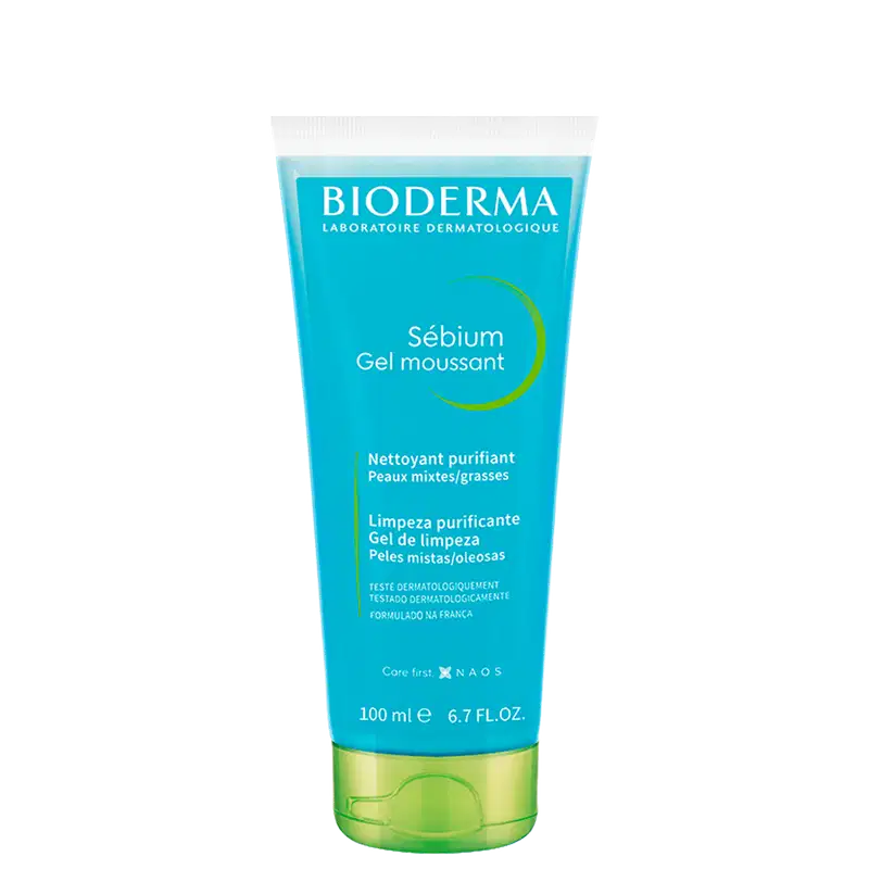 Frasco de gel de limpeza purificante Bioderma Sébium, com embalagem em tons de azul e verde, contendo 100 ml do produto.