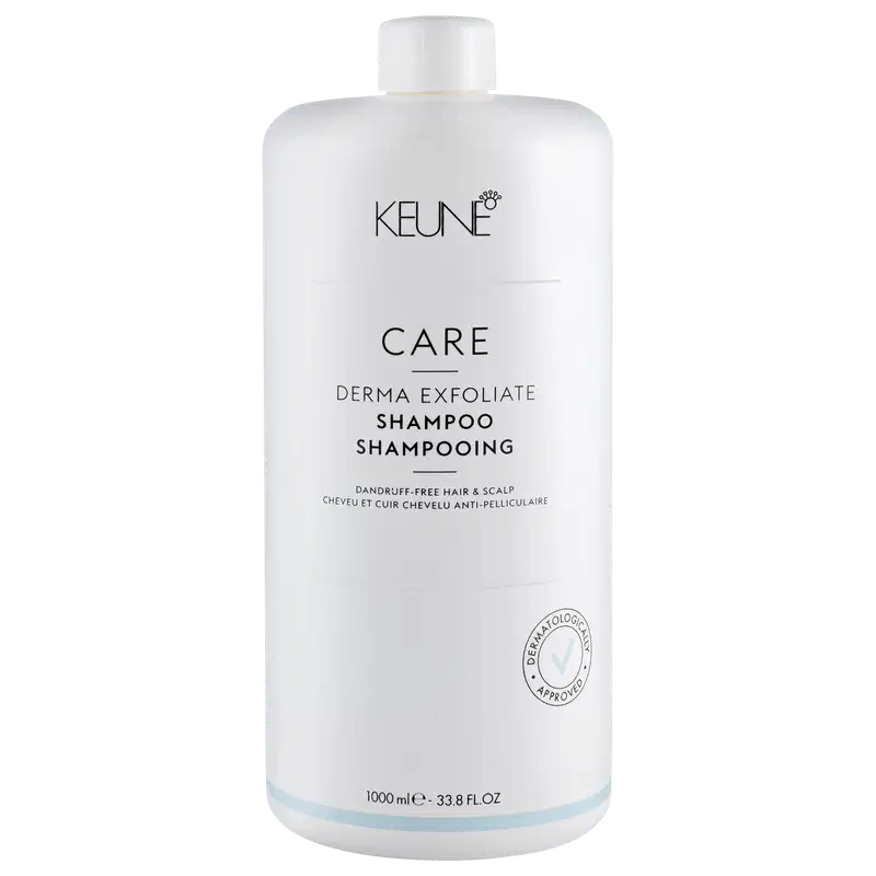 Frasco branco de 1000 ml da linha Care da Keune, com rótulo destacando o "Derma Exfoliate Shampoo" para cabelos e couro cabeludo anti-caspa.