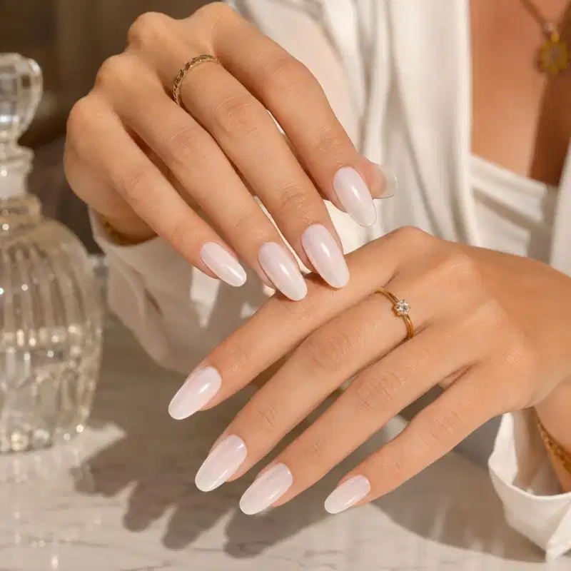 Unhas Postiças Kiss  Broadway Classic Naturals Oval Longo Com 28 Unidades Bbn07b
