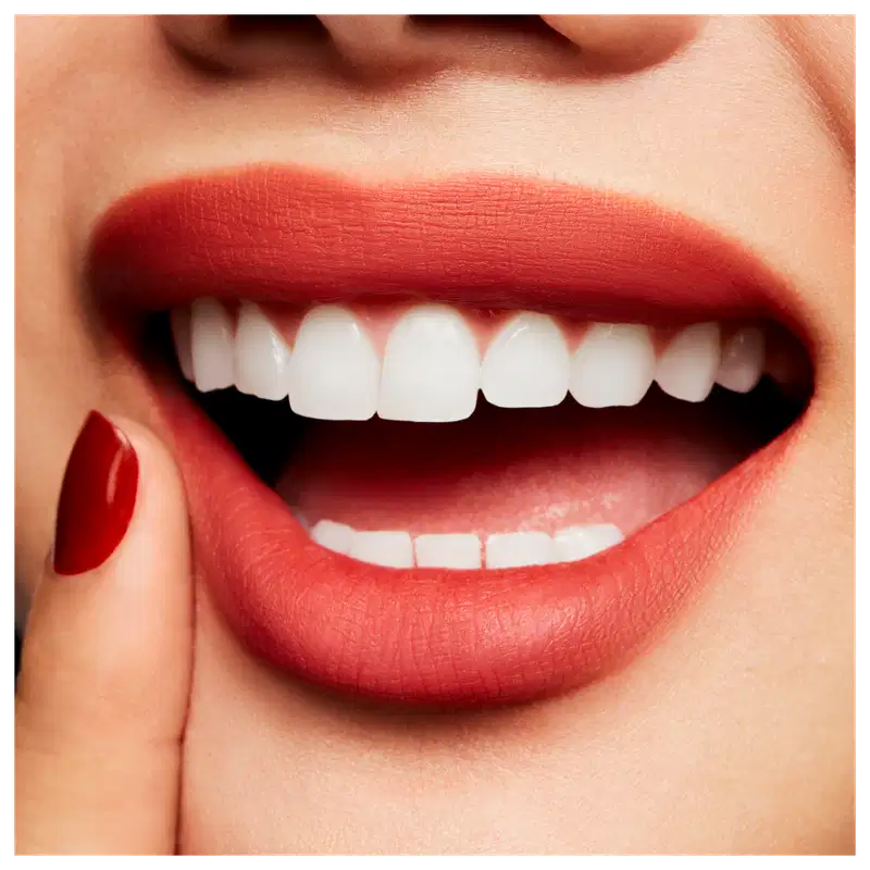 M·A·C Powder Kiss Devoted to Chili - Batom Líquido 5ml