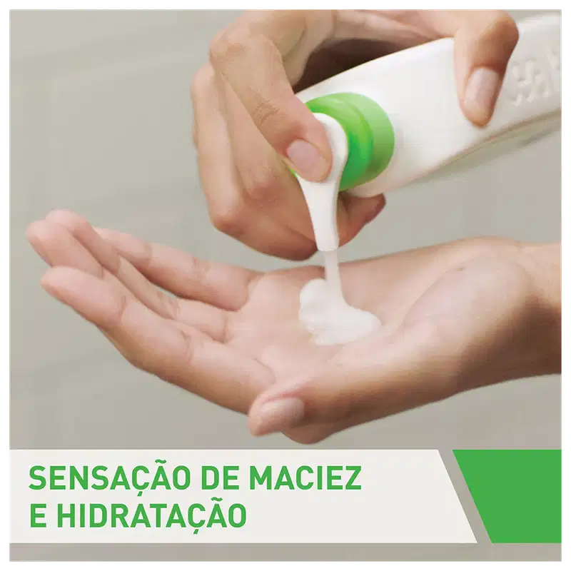 Frasco de loção de limpeza hidratante da marca CeraVe, com embalagem branca e verde, contendo 473 ml do produto. O rótulo destaca que o produto é desenvolvido com dermatologistas e contém 3 ceramidas essenciais e ácido hialurônico.