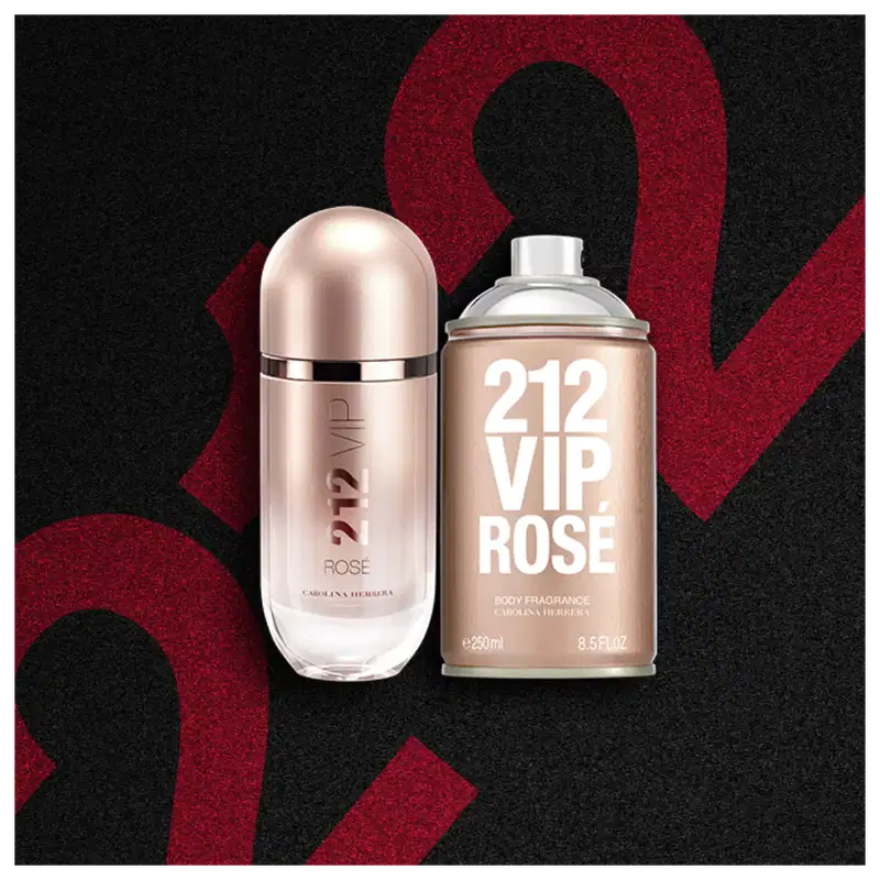 Dois frascos de perfume da marca Carolina Herrera: um frasco rosa com rótulo "212 VIP Rose" e outro frasco rosa com rótulo "212 VIP Rose".