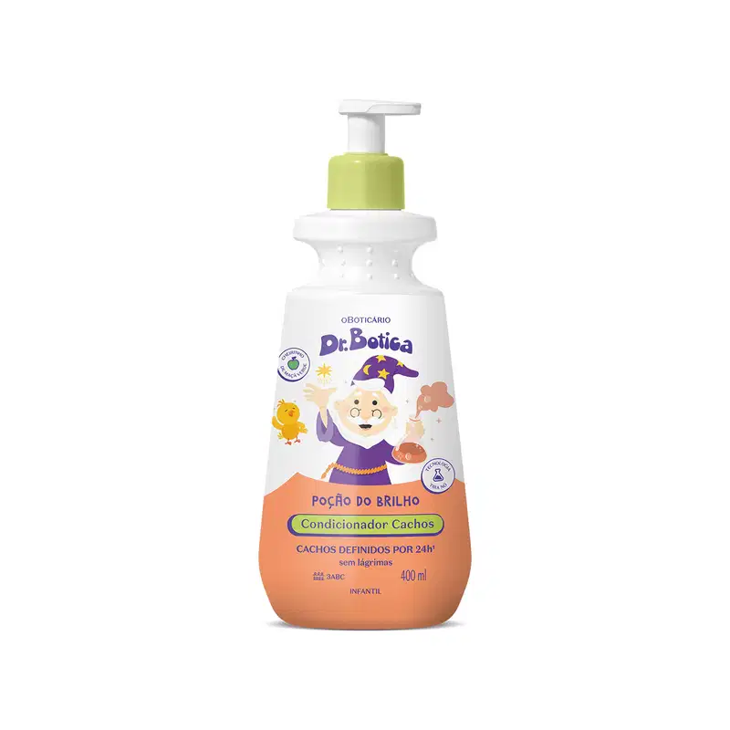 Imagem de um frasco branco com tampa dosadora amarela e rótulo laranja com ilustração de um passarinho e de um senhor de barba branca e roupa azul, contendo 400ml de condicionador infantil para cabelos cacheados da marca Dr. Botica.