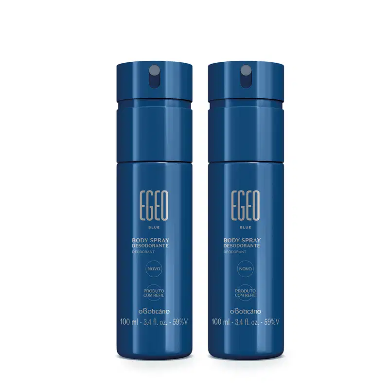 Imagem de dois frascos de 100ml do body spray Egeo Blue. A embalagem é toda azul e o rótulo traz informações em letras douradas. 