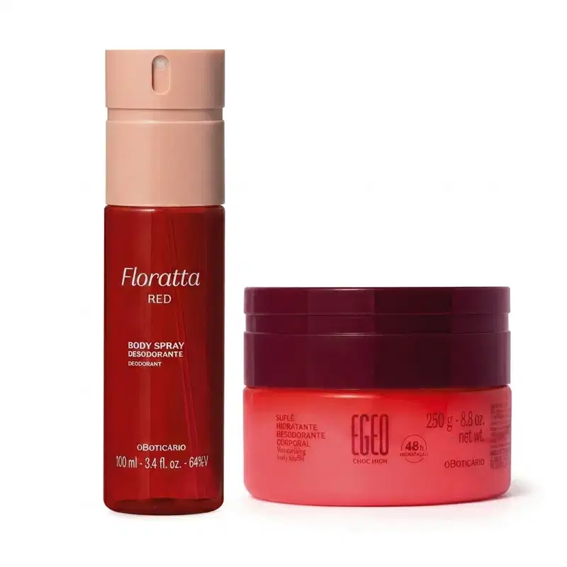 Dois itens de corpo e banho, sendo um Body Spray da marca Floratta Red e um pote com de creme hidratante corporal com tampa na cor vinho e base na cor rosa da linha Egeo Choc High.