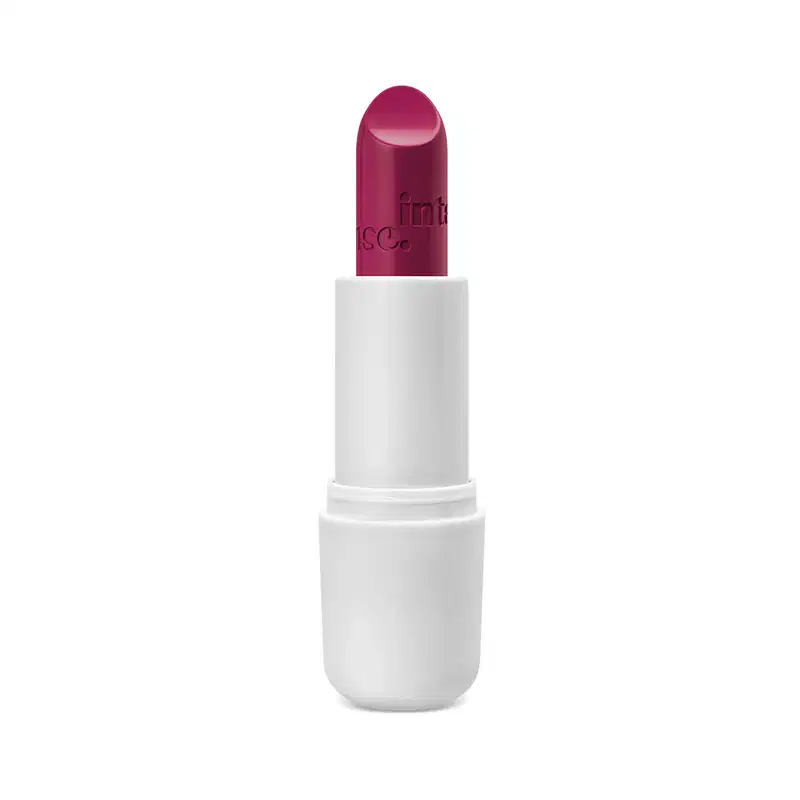 Batom cremoso na cor rosa 270 da marca Intense, em embalagem toda branca.
