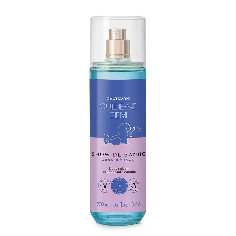 Frasco cilíndrico transparente com líquido azul, pulverizador prateado, tampa transparente e rótulo azul e lilás com patinho de banho ilustrado contendo 200ml de body splash da marca  Cuide-se Bem Show de Banho.