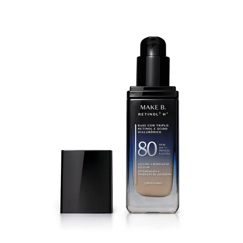 Frasco de vidro retangular aberto em degradê de preto para o azul base líquida da marca Make B.  Retinol 3 H+, na parte inferior se vê o tom bege da base. O rótulo contém texto escrito em branco, com destaque para o FPS 80. Tampa preta ao lado do frasco