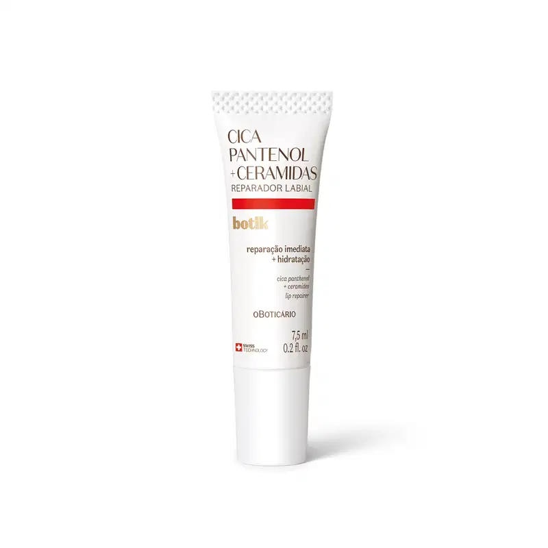 Tubo branco de 7,5g de reparador labial da marca Botik Cica Pantenol e Ceramidas, com detalhe em vermelho contendo os ingredientes Cica, Pantenol e Ceramidas para reparação e hidratação dos lábios.