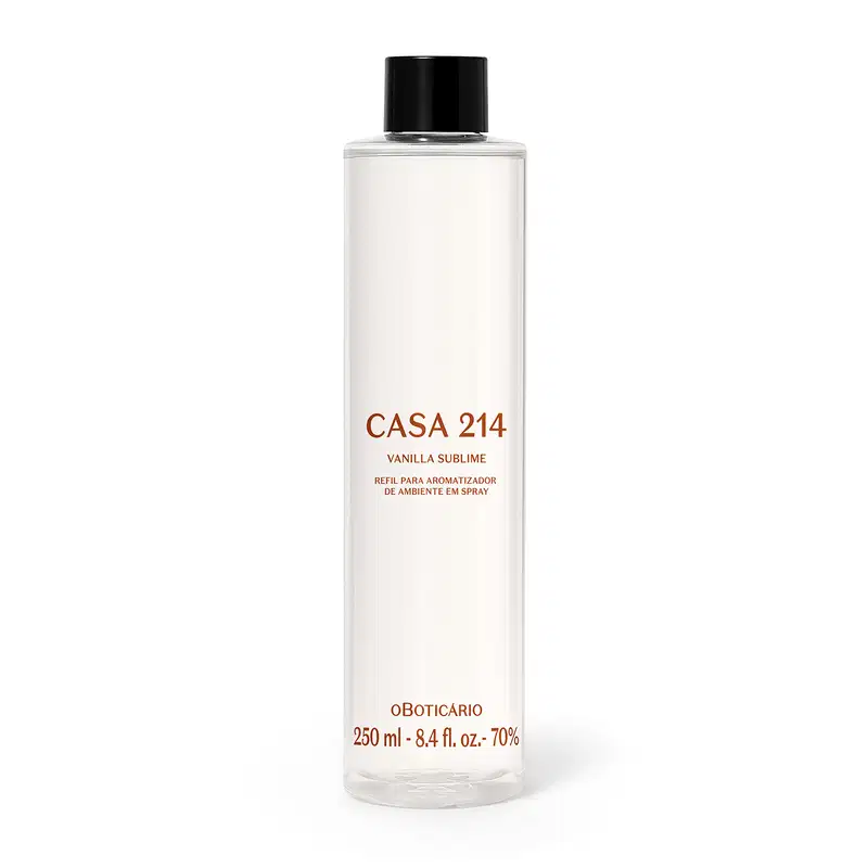 Imagem de um frasco transparente, tampa preta e rótulo com texto "CASA 214 VANILLA SUBLIME" em marrom, contendo 250 ml de fragrância para difusor de ambiente.