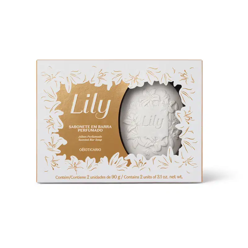 Imagem de uma caixa branca com detalhes dourados contendo dois sabonetes em barra perfumados com 90g cada um da marca Lily.