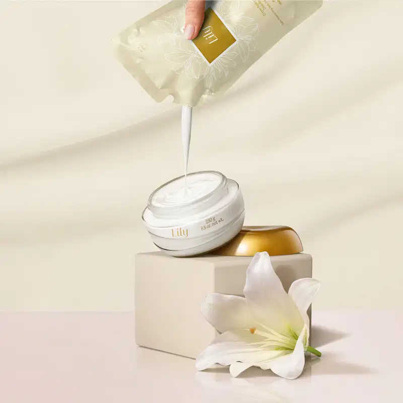 Refil Creme Acetinado Hidratante Desodorante Corporal Lily 200g